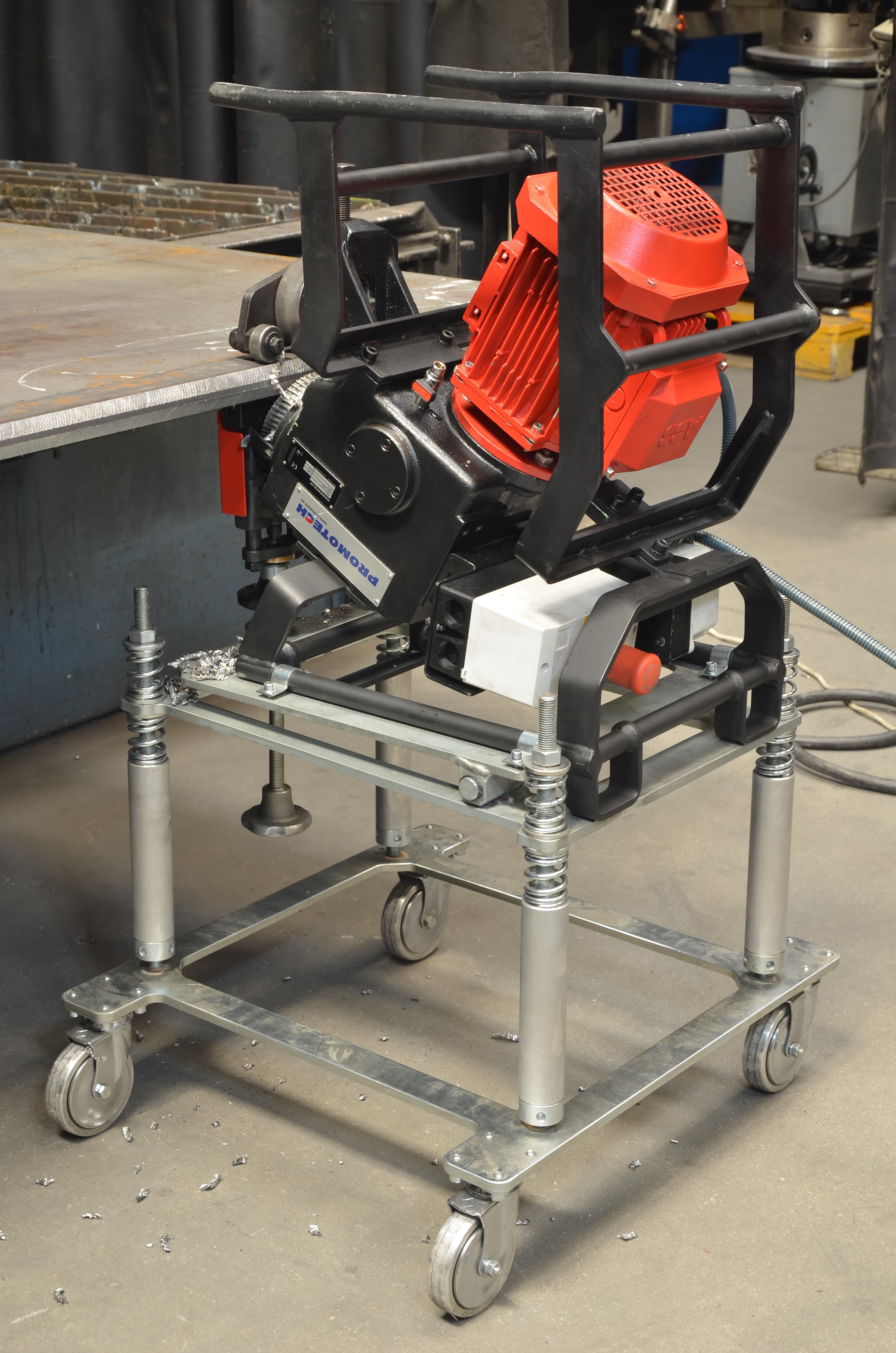 Новая тележка для станка АВМ-14